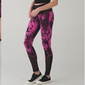 Lululemon Sweaty Endeavor Tight Blooming Pixie Raspberry Black Size 6